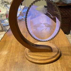 Vintage. FREDA etched beveled glass hummingbird sun catcher 6” x 10” like new